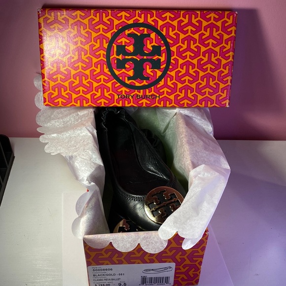 Tory Burch Shoes - Tory Burch Classic Reva Ballet Flats in Black/Gold